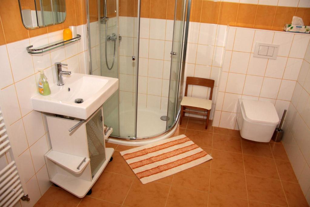 Hotel Pension Na Vyhlídce Český Krumlov Habitación foto